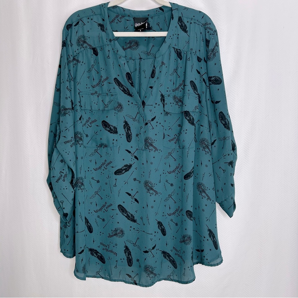 Harry Potter Torrid teal print blouse 4X